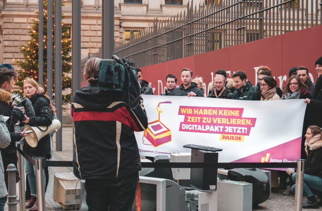 Matti Karstedt: Brandenburgs FDP-Jugend kämpft für Digitalpakt